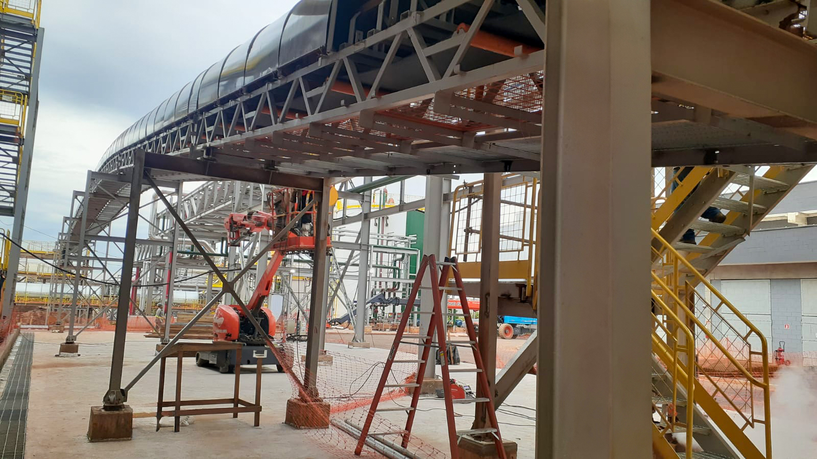 Sistema-de-Transportadores-Solisteel-Solucoes-Industriais-em-Aco