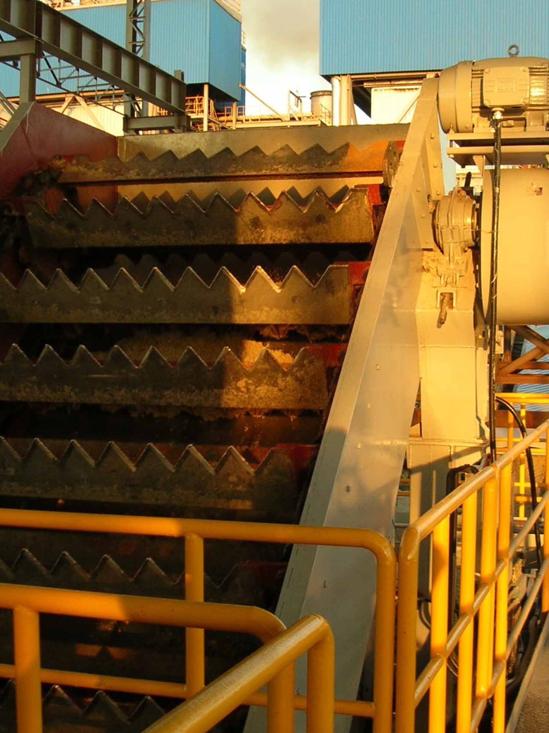 Esteira-de-Arraste-Entre-Moendas-01-Solisteel-Solucoes-Industriais-em-Aco